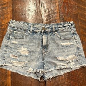 American Eagle Distressed Light Blue Denim Women’s Shorts